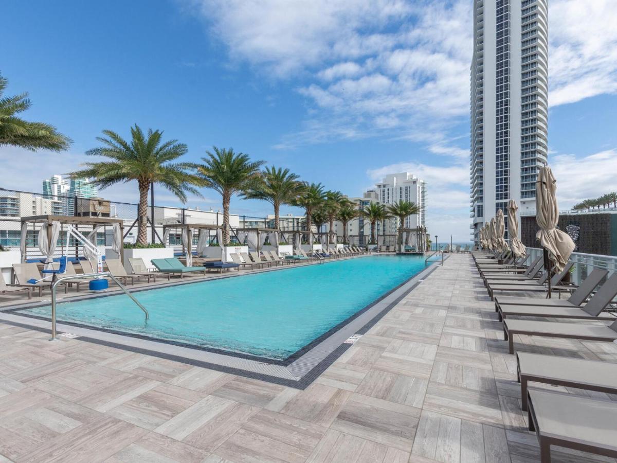 Hyde Beach House: Waterfront Luxury with Ocean Views Hollywood Exterior photo